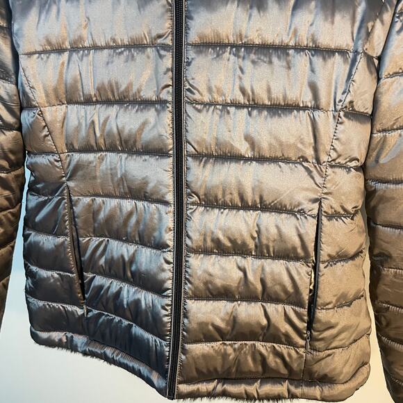 Andrew Marc Reversible Puffer & Faux Fur Jacket Silver & Black SZ Small EUC - Picture 9 of 16